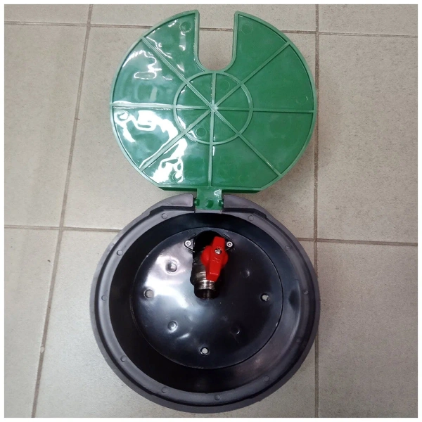 Короб с встроенным краном 3/4"BP   (водорозетка)